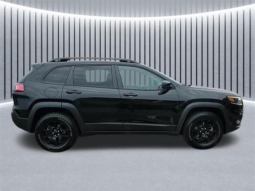 2022 Jeep Cherokee X 4x4