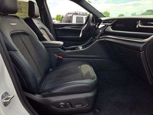 2023 Jeep Grand Cherokee 4xe Trailhawk
