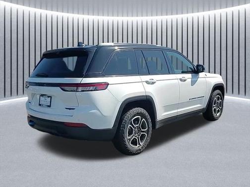 2023 Jeep Grand Cherokee 4xe Trailhawk