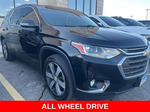 Mosaic Black Metallic 2019 Chevrolet Traverse LT Leather
