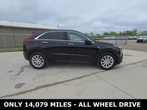 2022 Cadillac XT4 Luxury
