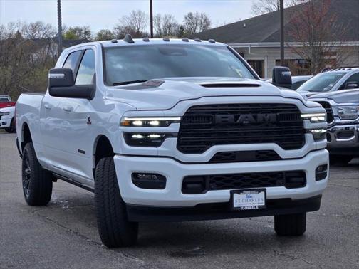 2025 RAM 2500 Laramie Crew Cab 4x4 6'4' Box