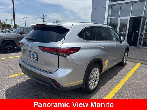 Celestial Silver Metallic 2023 Toyota Highlander Limited