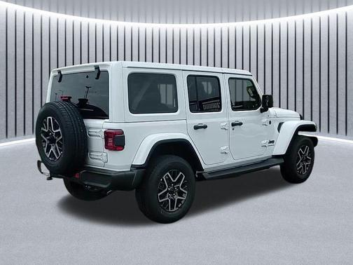 2026 Jeep Wrangler 4-Door Sahara 4x4