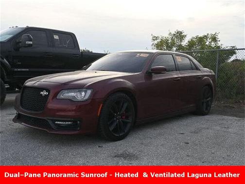 2023 Chrysler 300 C