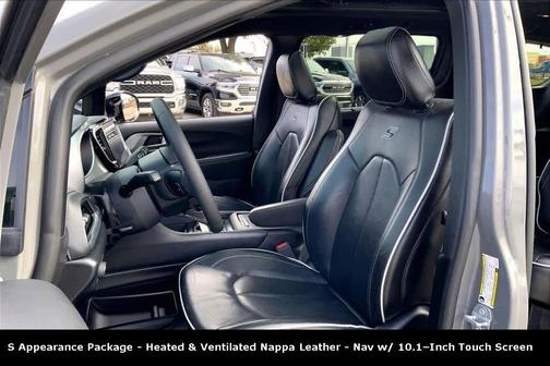 2025 Chrysler Pacifica Limited