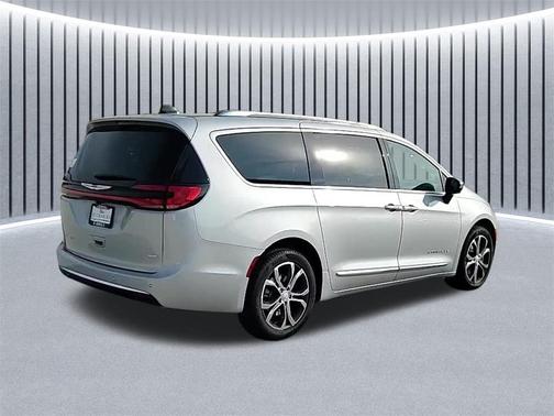 2026 Chrysler Pacifica L