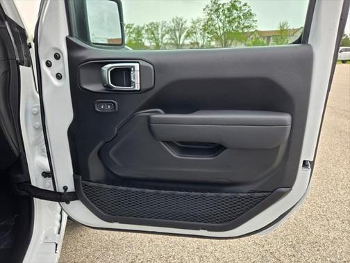 2025 Jeep Wrangler 4xe Sport S