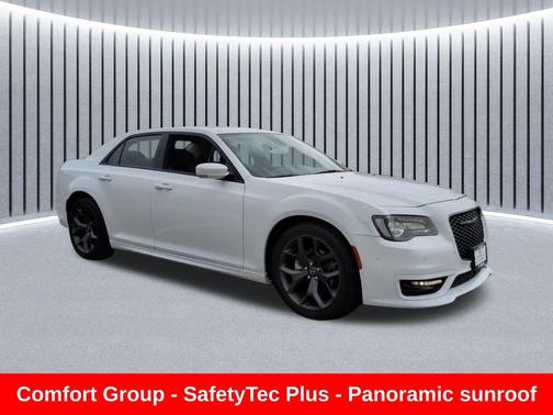 Bright White 2023 Chrysler 300 Touring