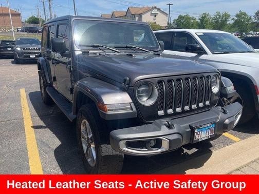 Granite Crystal Metallic Clearcoat 2018 Jeep Wrangler Unlimited Sahara