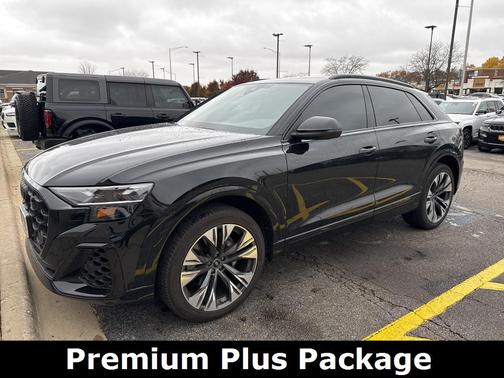 2025 Audi Q8 55 Premium Plus