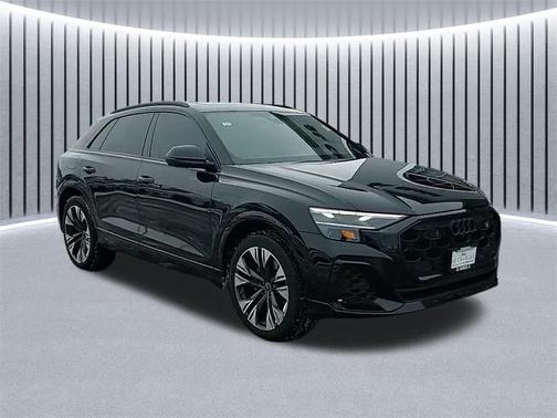 2025 Audi Q8 55 Premium Plus