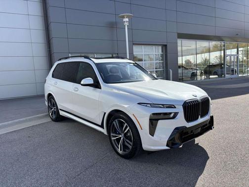 2026 BMW X7 xDrive40i