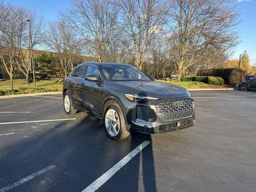 2025 Audi Q5 Premium Plus TFSI quattro S tronic