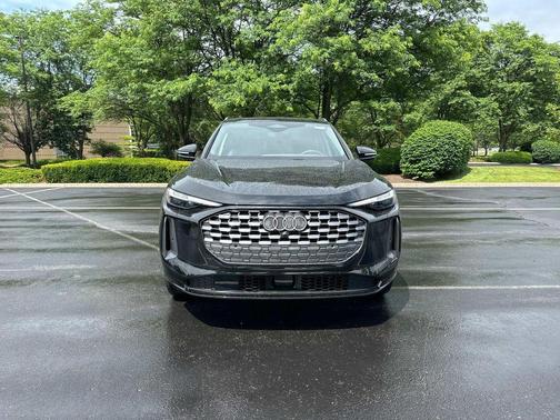 2025 Audi Q5 Premium Plus