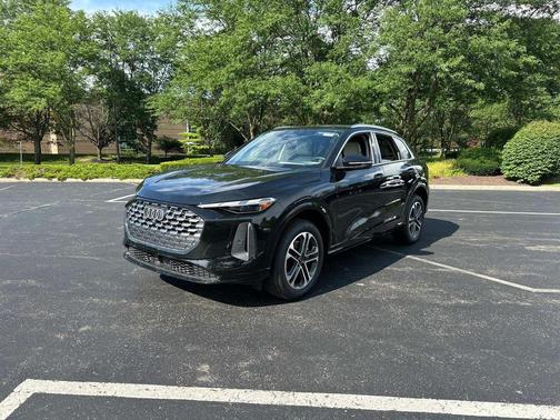 2025 Audi Q5 Premium