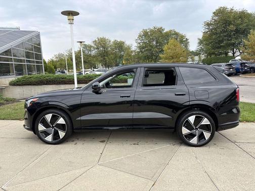 2025 Volvo EX90 Twin Motor Ultra