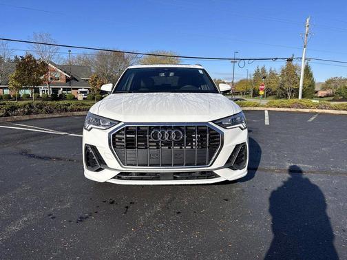 2025 Audi Q3 Premium 45 TFSI S line quattro Tiptronic