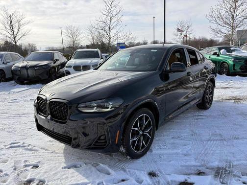 2023 BMW X4 xDrive30i
