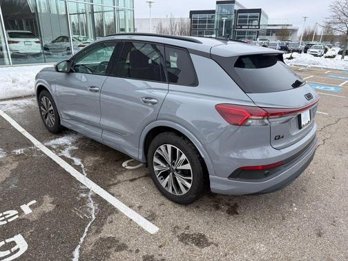 2025 Audi Q4 e-tron Premium 45 RWD