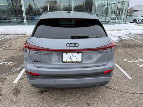 2025 Audi Q4 e-tron Premium 45 RWD