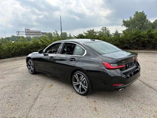 2024 BMW 330 i xDrive