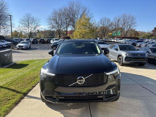 2026 Volvo XC90 B6 Ultra Dark Theme 7-Seater