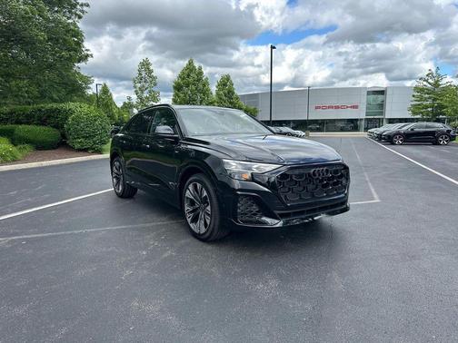 2025 Audi Q8 55 Prestige