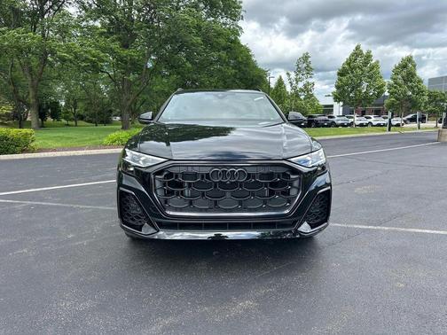 2025 Audi Q8 55 Prestige