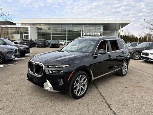2025 BMW X7 xDrive40i