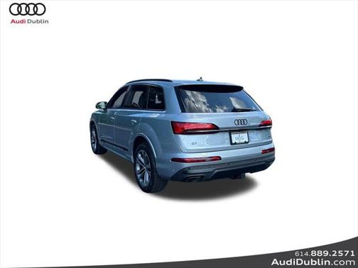 2025 Audi Q7 45 Premium Plus