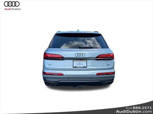 2025 Audi Q7 45 Premium Plus