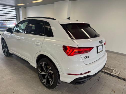 2024 Audi Q3 45 S line Premium Plus