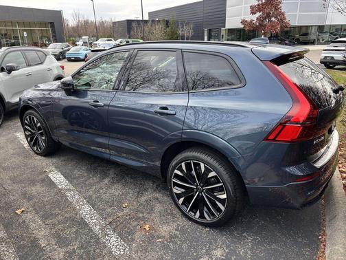 2026 Volvo XC60 B5 Ultra