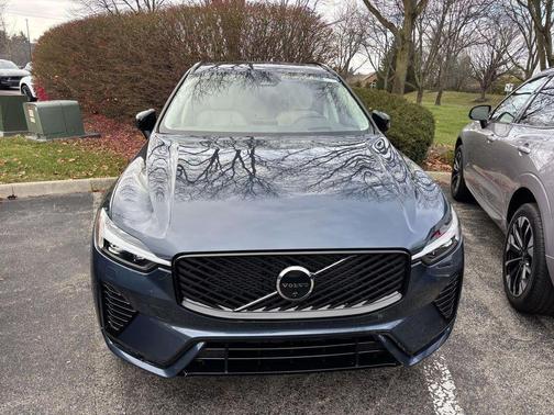 2026 Volvo XC60 B5 Ultra