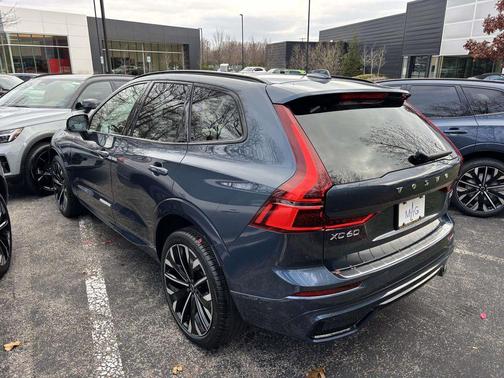 2026 Volvo XC60 B5 Ultra