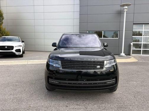 2023 Land Rover Range Rover P530 SE