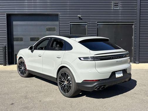 2026 Porsche Cayenne S