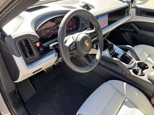 2026 Porsche Cayenne S