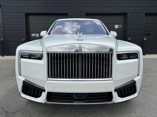 2025 Rolls-Royce Cullinan 