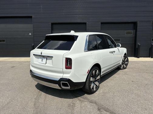 2025 Rolls-Royce Cullinan 