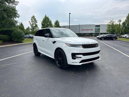 2025 Land Rover Range Rover Sport SE