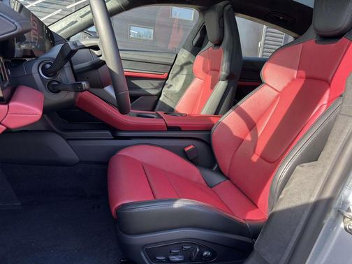 2026 Porsche Taycan GTS