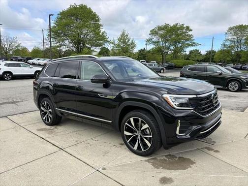 2025 Volkswagen Atlas 2.0T SEL Premium R-Line 4MOTION