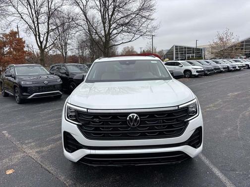 2026 Volkswagen Atlas Cross Sport 2.0T SEL