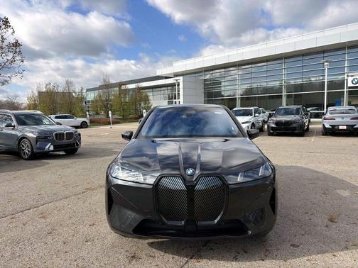 2026 BMW iX xDrive45