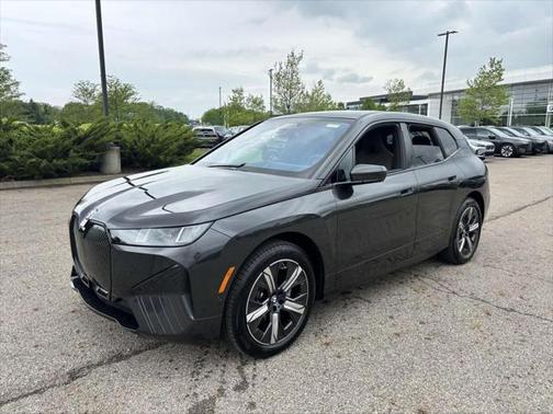 2026 BMW iX xDrive45