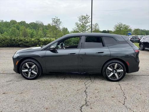 2026 BMW iX xDrive45