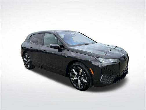 2026 BMW iX xDrive45