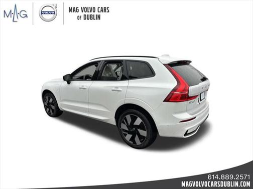 2025 Volvo XC60 Plug-In Hybrid T8 Plus